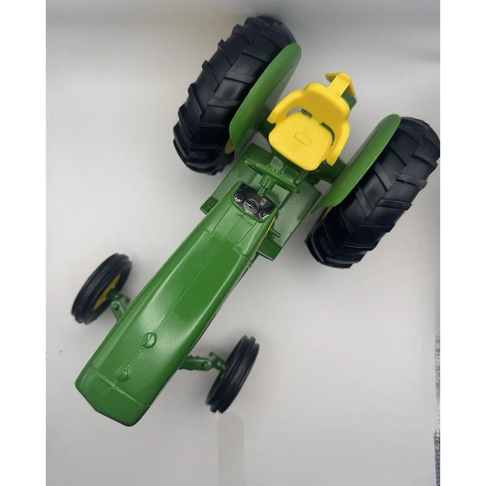 ERTL John Deere 1:16 Diecast Wide Front Farm Tractor Green Yellow 3062HE